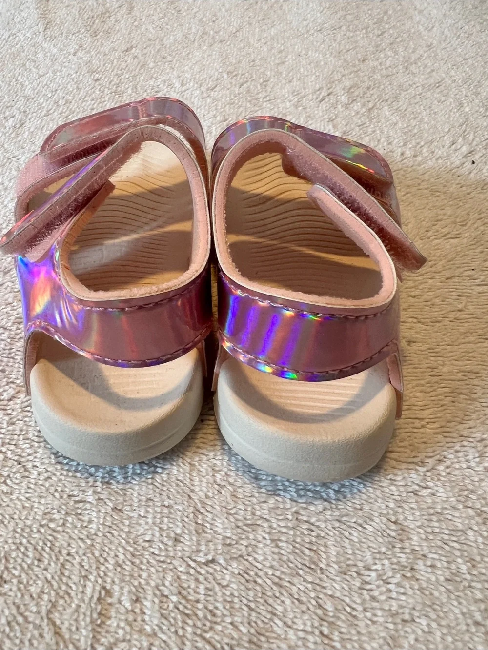 Kids Iridescent Pink Hook-and-Loop Sandals Toddler girls SIZE 4